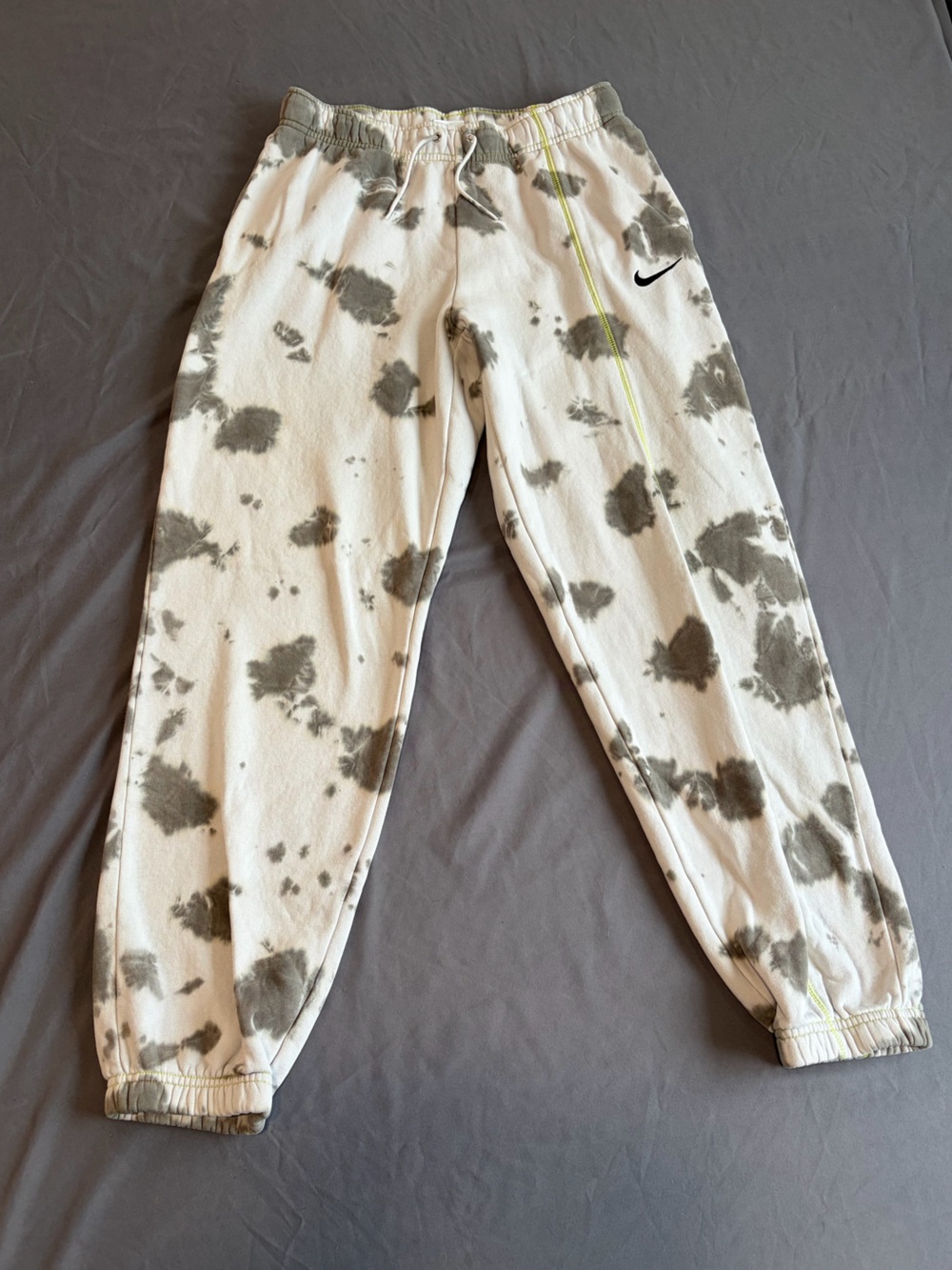 Women’s Nike tie-dye Jogger Sweatpants Small